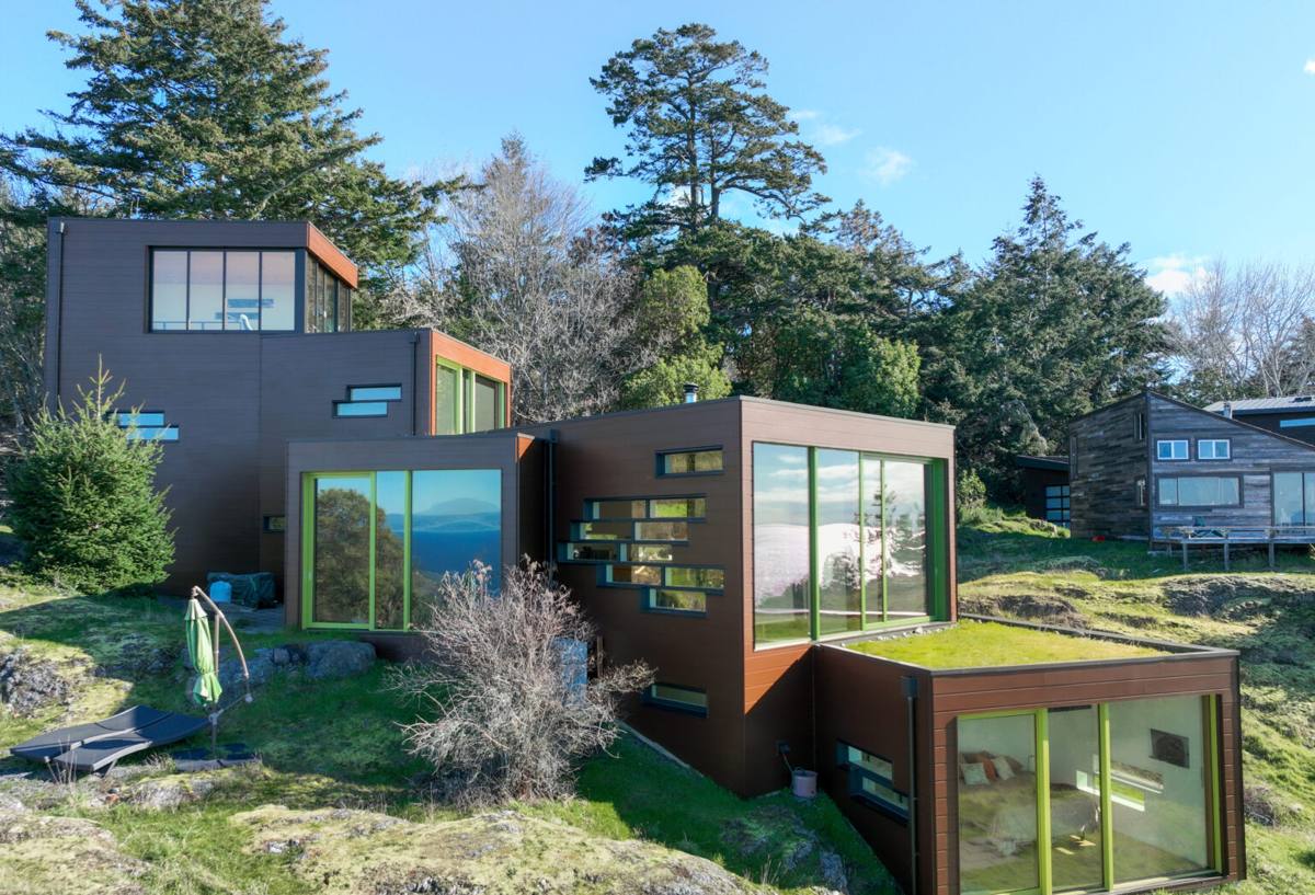 Seattle Exterior Contractor james hardie siding in Seattle, WA
